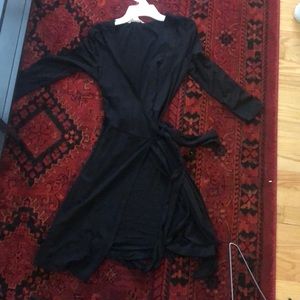 Black wrap dress f